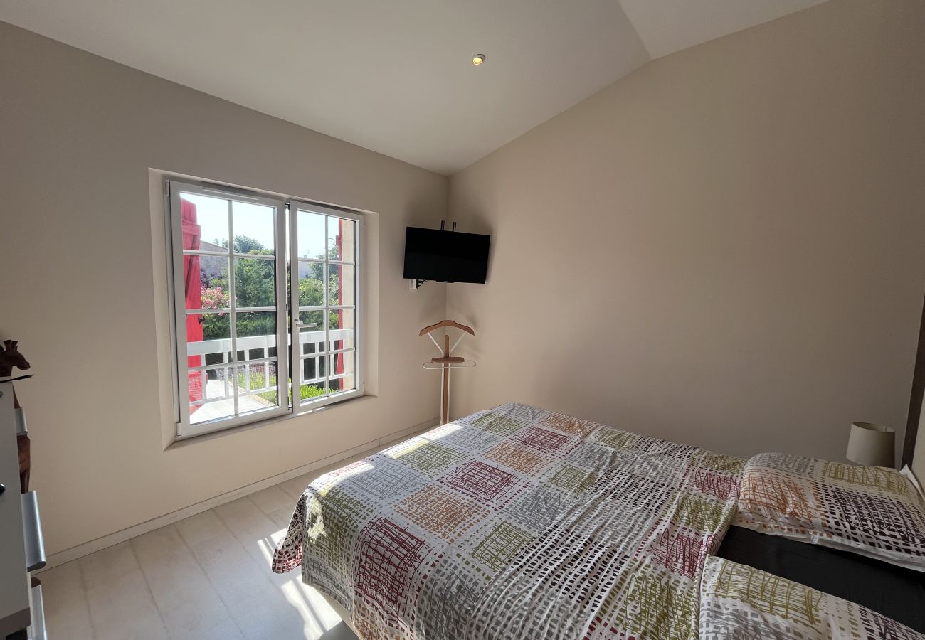 Villa a Fréjus - Fréjus a meno di 3 km dalle spiagge, Casa per 6 persone, 3 camere da letto, aria condizionata, wifi, parcheggio