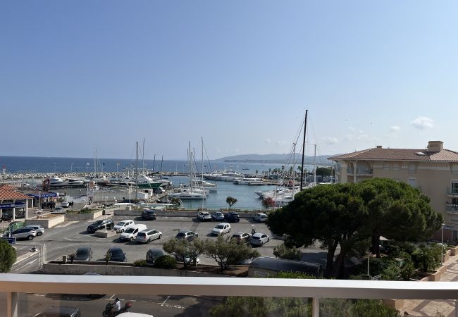 Appartamento a Fréjus - Le Capitole, magnifica vista mare, appartamento con 1 camera da letto + cabina, 40m2, aria condizionata e garage Appartamento a Fréjus - Le Capitole, magnifica vista mare, appartamento con 1 camera da letto + cabina, 40m2, aria condizionata e garage