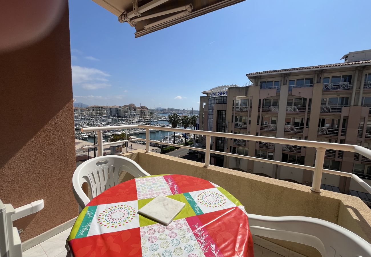 Appartamento a Fréjus - Port Fréjus, Les Rives Latines, a 100 m dalle spiagge, vista porto, appartamento con 1 camera da letto, 40 m², 4 posti letto, aria condizionata, garage