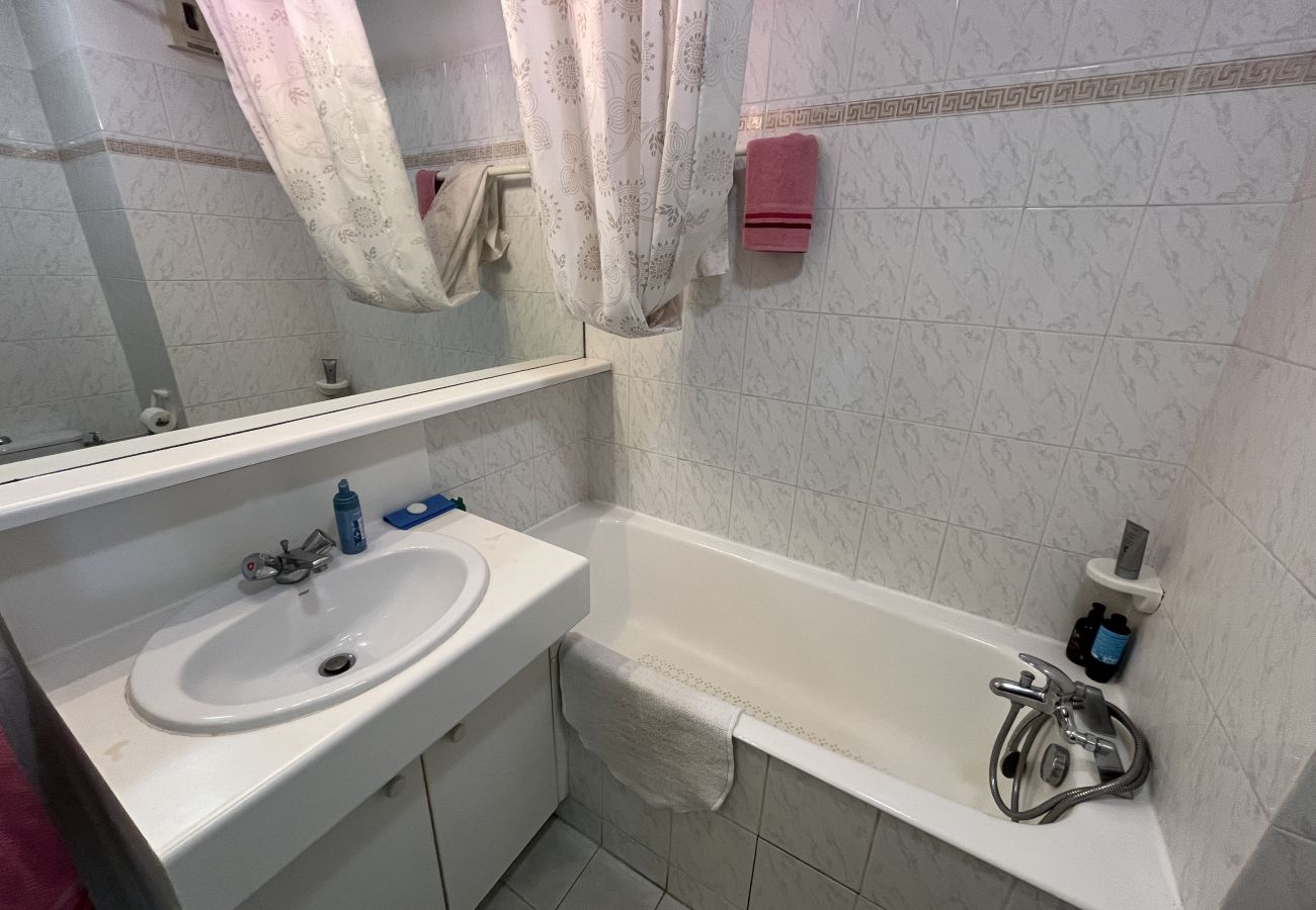 Appartamento a Fréjus - OPEN Residence, appartamento con 1 camera da letto (41 m²), 5 posti letto, vicino al porto, alle spiagge, alla piscina, parcheggio privato