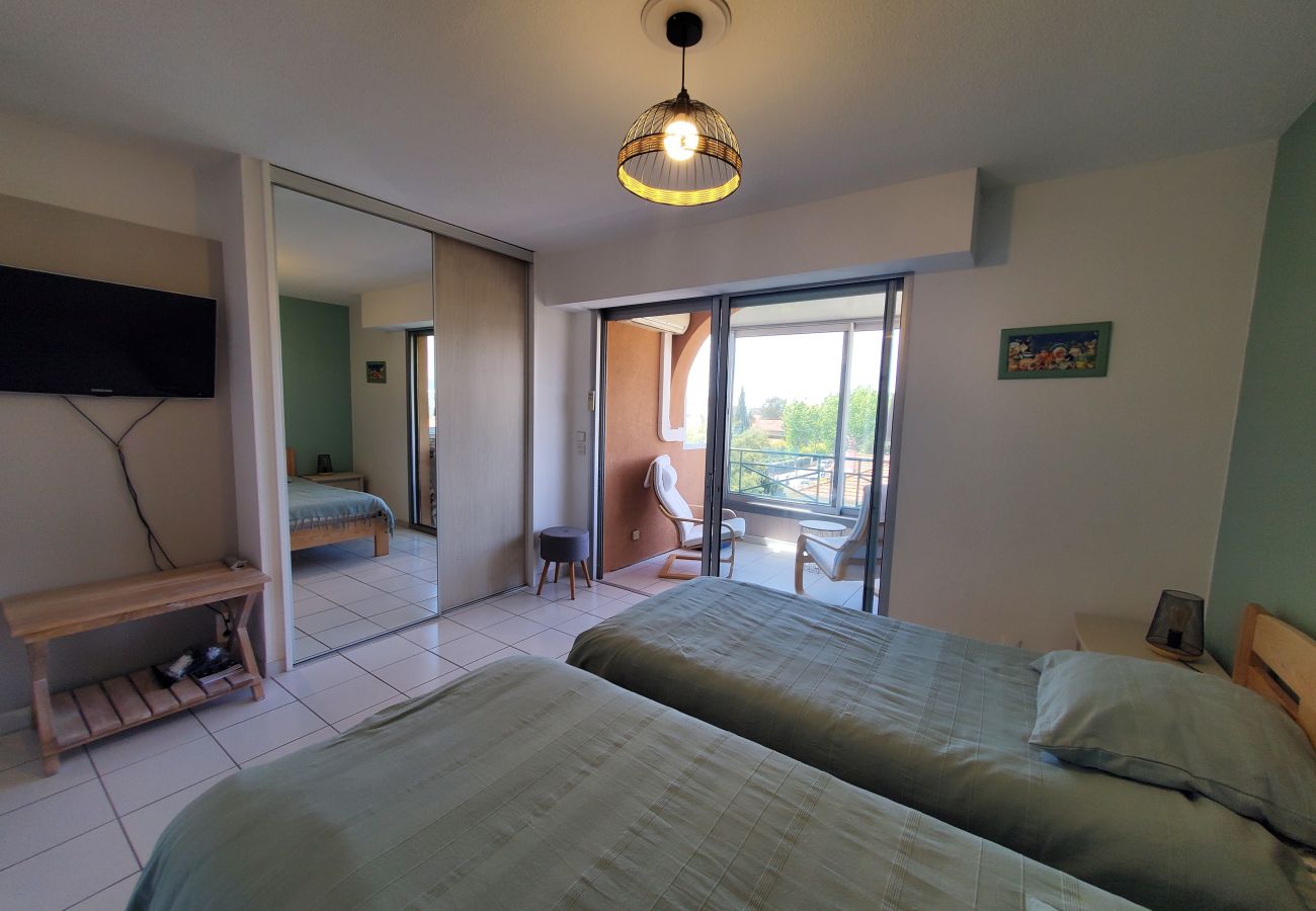 Appartement à Fréjus - Port FREJUS 3 Pièces climatisé 80m2 4 Personnes idéalement situé