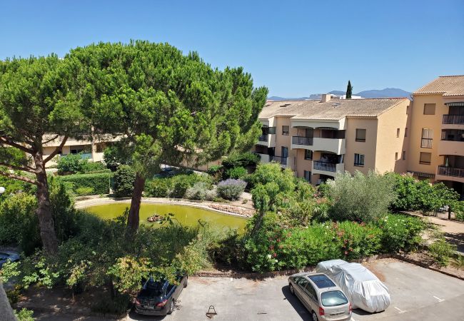 Appartement à Fréjus - Port FREJUS T3 Duplex 50m2 Balcon sur Jardin Parking 6 Personnes
