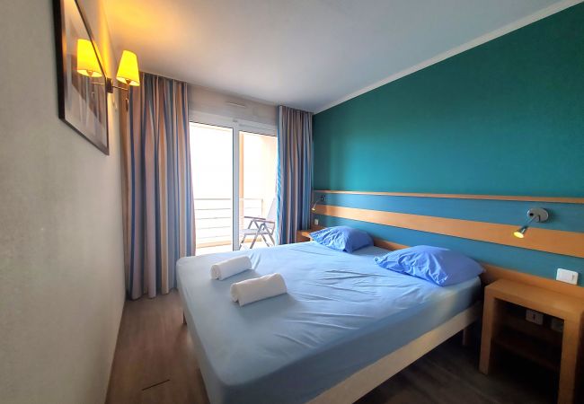 Appartement à Fréjus - CAP HERMES Magnifique logement climatisé 6 couchages Vue mer accès direct Plage avec Parking en sous-sol Appartement à Fréjus - CAP HERMES Magnifique logement climatisé 6 couchages Vue mer accès direct Plage avec Parking en sous-sol