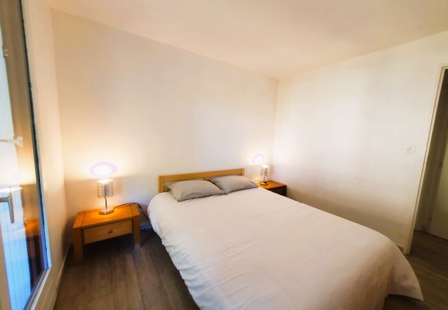 Appartement à Fréjus - MIOUGRANO T2 55m2 Lumineux Climatisé Plage Piscine Parking Appartement à Fréjus - MIOUGRANO T2 55m2 Lumineux Climatisé Plage Piscine Parking