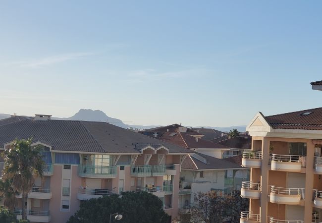 Appartement à Fréjus - Fréjus-Plage, Vue mer, T2, 38m2, 4 personnes, refait à neuf, clim, magnifique  Appartement à Fréjus - Fréjus-Plage, Vue mer, T2, 38m2, 4 personnes, refait à neuf, clim, magnifique