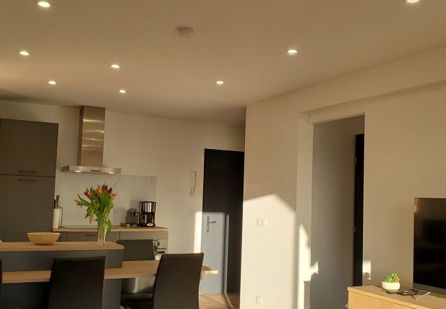Appartement à Fréjus - Fréjus-Plage, Vue mer, T2, 38m2, 4 personnes, refait à neuf, clim, magnifique  Appartement à Fréjus - Fréjus-Plage, Vue mer, T2, 38m2, 4 personnes, refait à neuf, clim, magnifique