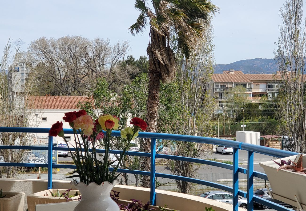 Appartement à Fréjus - Fréjus Plage, Le Sextant, Grand T2 de 52m2, 3/4 personnes, piscine, grand balcon, WIFI Fibre SFRclimatisé séjour, 400m des plages