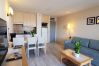 Appartement à Fréjus - Vue incroyable sur Port-Fréjus, Cap Hermès, 2/3 pièces, capacité 5/6 personnes, piscine, beau balcon, parking et climatisation pour agréable séjour au soleil et détente Appartement à Fréjus - Vue incroyable sur Port-Fréjus, Cap Hermès, 2/3 pièces, capacité 5/6 personnes, piscine, beau balcon, parking et climatisation pour agréable séjour au soleil et détente