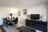 Appartement à Fréjus - Port-Fréjus, Cesaree Borghèse, 2/3 pièces 52m2, 4 couchages, piscine, climatisé, parking, accès proche à la plage, grand balcon pour agréable séjour au soleil, détente et loisirs Appartement à Fréjus - Port-Fréjus, Cesaree Borghèse, 2/3 pièces 52m2, 4 couchages, piscine, climatisé, parking, accès proche à la plage, grand balcon pour agréable séjour au soleil, détente et loisirs