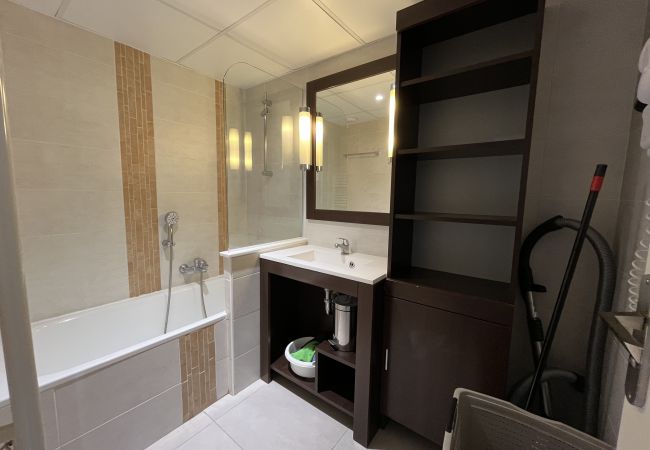 Appartement à Fréjus - Résidence Cap Hermès, T2/3, 40m2, 4-5 pers,  grande terrasse vue mer, climatisé, parking privatif, piscine Appartement à Fréjus - Résidence Cap Hermès, T2/3, 40m2, 4-5 pers,  grande terrasse vue mer, climatisé, parking privatif, piscine