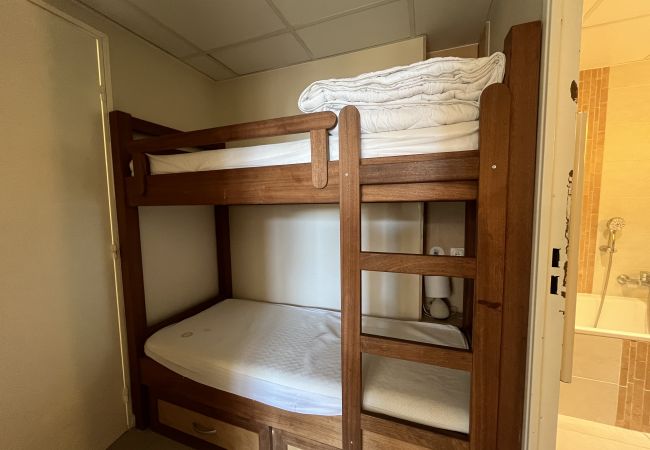 Appartement à Fréjus - Résidence Cap Hermès, T2/3, 40m2, 4-5 pers,  grande terrasse vue mer, climatisé, parking privatif, piscine Appartement à Fréjus - Résidence Cap Hermès, T2/3, 40m2, 4-5 pers,  grande terrasse vue mer, climatisé, parking privatif, piscine