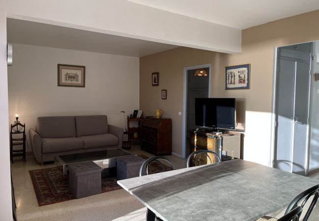 Appartement à Fréjus - Fréjus Plage, Le Méditerranée, Grand T2, 56 m2, 4 personnes, Vue Mer  Appartement à Fréjus - Fréjus Plage, Le Méditerranée, Grand T2, 56 m2, 4 personnes, Vue Mer