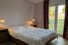Appartement à Fréjus - Port Fréjus Le Miramar, vue exceptionnelle , grand balcon 25m2 4 personnes; 2 chambres, 85m2 