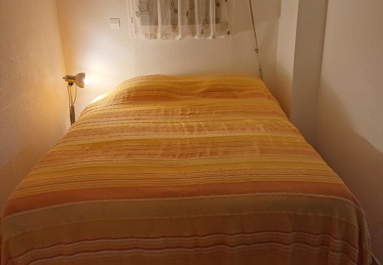 Studio à Fréjus - Port Frejus Quartier Latin 4, 100m des plages, Studio