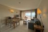 Appartement à Fréjus - Cap Hermès, vue mer magnifique, accès piscine pour ce logement, 4 personnes, clim, parking privé, accès direct aux plages Appartement à Fréjus - Cap Hermès, vue mer magnifique, accès piscine pour ce logement, 4 personnes, clim, parking privé, accès direct aux plages