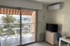Studio à Fréjus - Le Capitole, Studio 26m2, climatisé, vue mer, balcon, WIFI, parking pour 2 adultes et 2 enfants