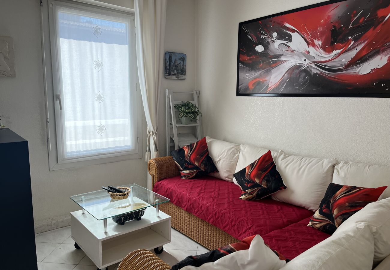 Appartement à Fréjus - Port Fréjus, Les Rives Latines, 100m des plages, Vue Port, t2 40m2, 4 pers, clim, garage
