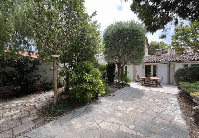 Maison à Fréjus - Fréjus Plage - 5mins à pied des plages - Maisonette avec jardin, 4p, au calme absolu
